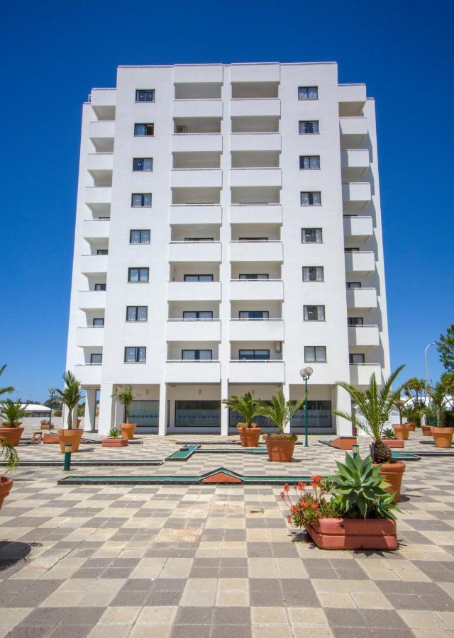 Sea View Apartment - 3 Swimming Pool & Fitness Албуфейра Экстерьер фото