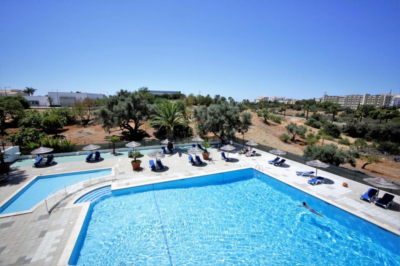 Sea View Apartment - 3 Swimming Pool & Fitness Албуфейра Экстерьер фото